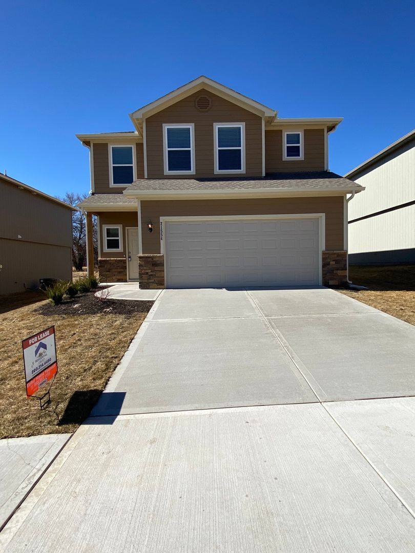 House for rent at 21554 S Harrison St, Spring Hill, KS 66083