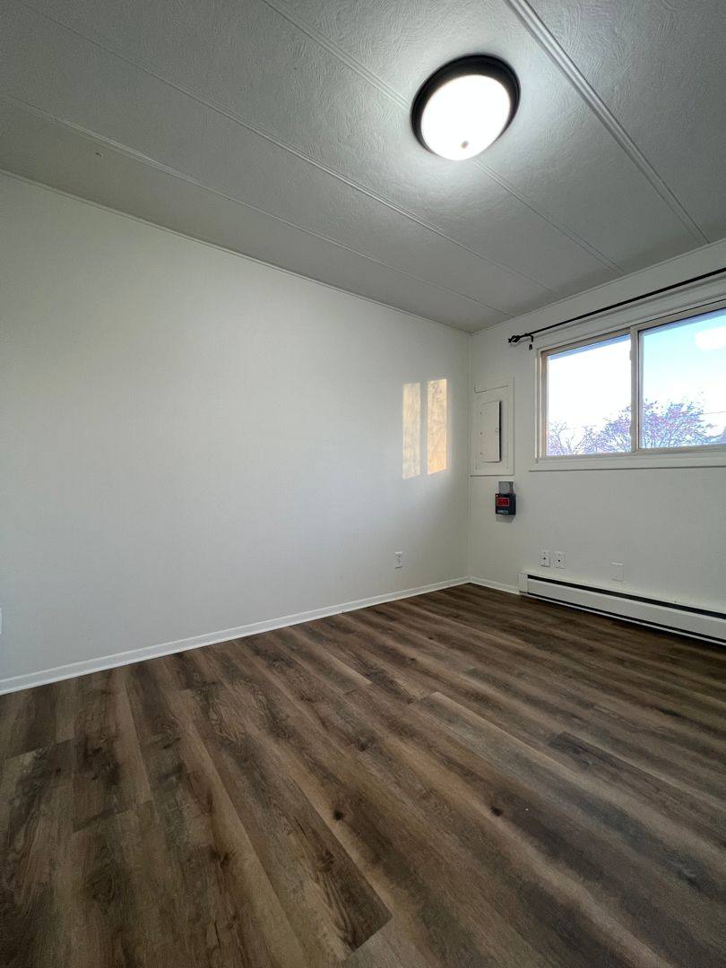 Apartment for rent at 2810 2812 Onalaska Ave, La Crosse, WI 54603
