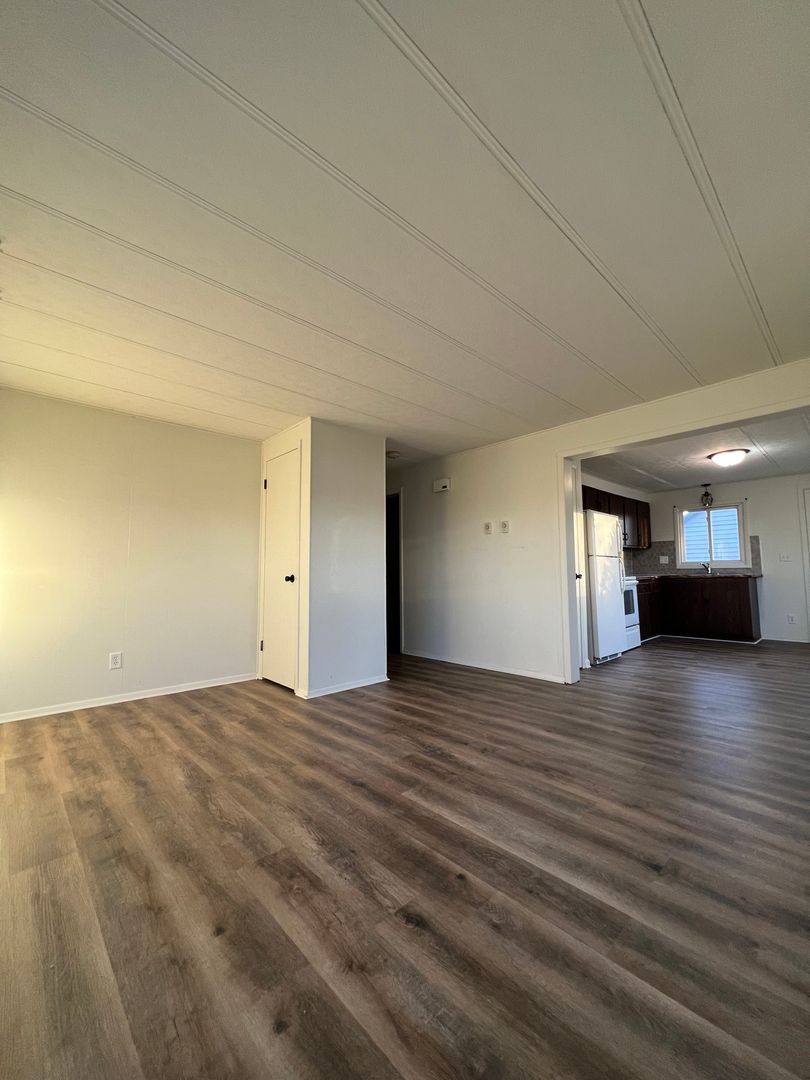 Apartment for rent at 2810 2812 Onalaska Ave, La Crosse, WI 54603
