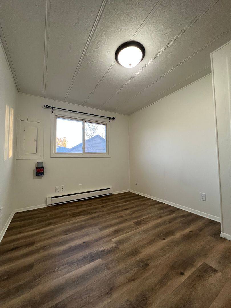 Apartment for rent at 2810 2812 Onalaska Ave, La Crosse, WI 54603