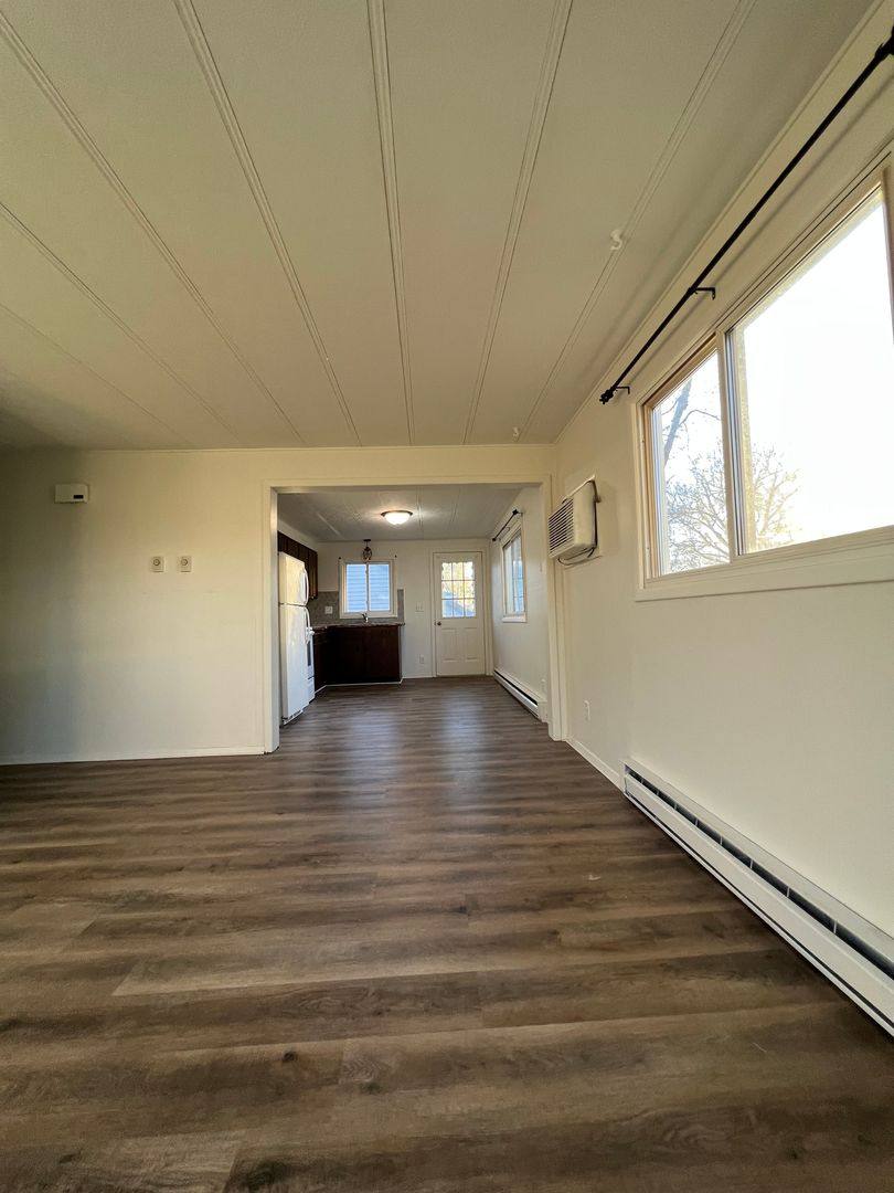 Apartment for rent at 2810 2812 Onalaska Ave, La Crosse, WI 54603