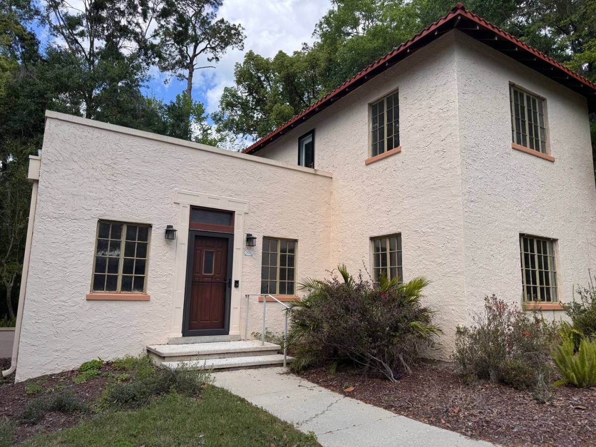 House for rent at 2616 SW 4th Place, Gainesville, FL 32607