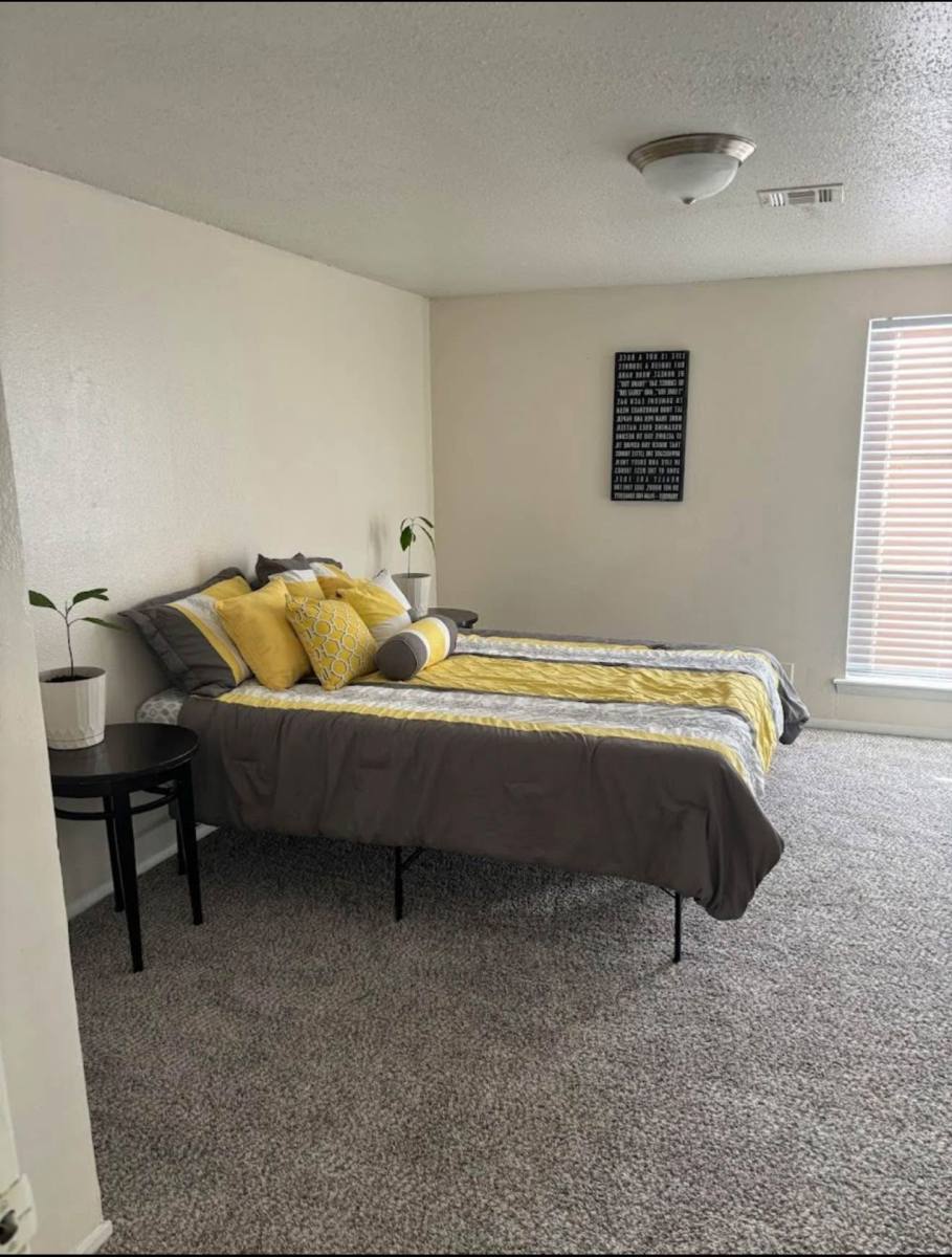 Apartment for rent at 1246 S Memorial Dr, Tulsa, OK 74112