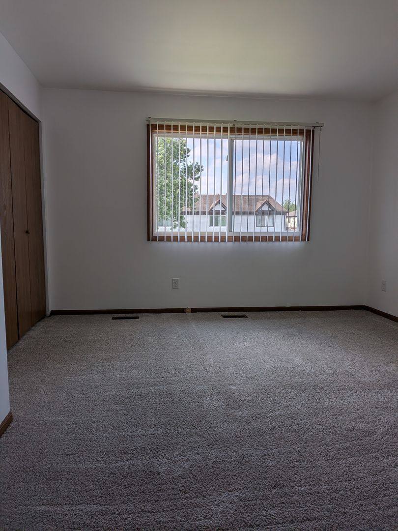 Apartment for rent at 3710 W 73rd Place, Merrillville, IN 46410