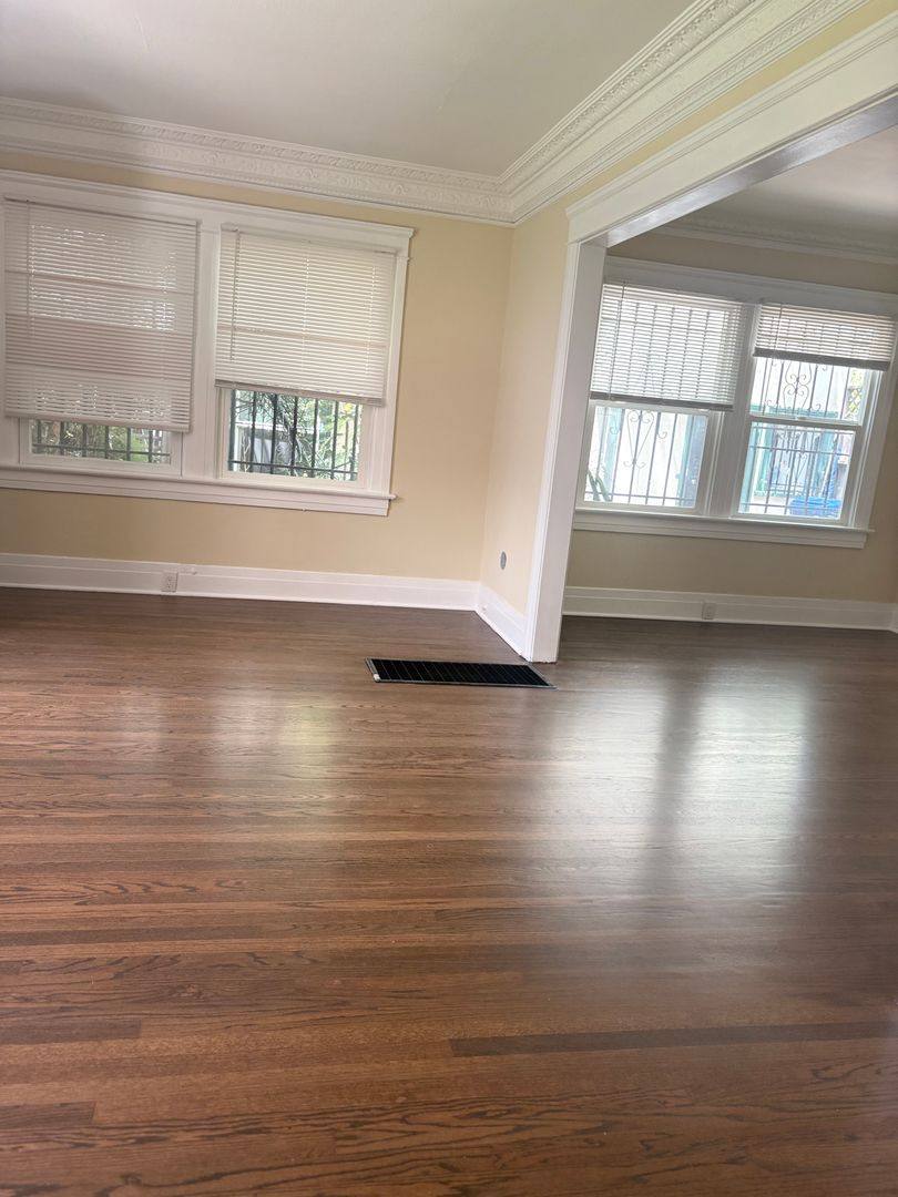Apartment for rent at 1616 - 1628 1 2 No Vista St, Los Angeles, CA 90046