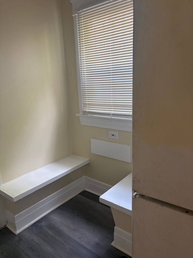 Apartment for rent at 1616 - 1628 1 2 No Vista St, Los Angeles, CA 90046