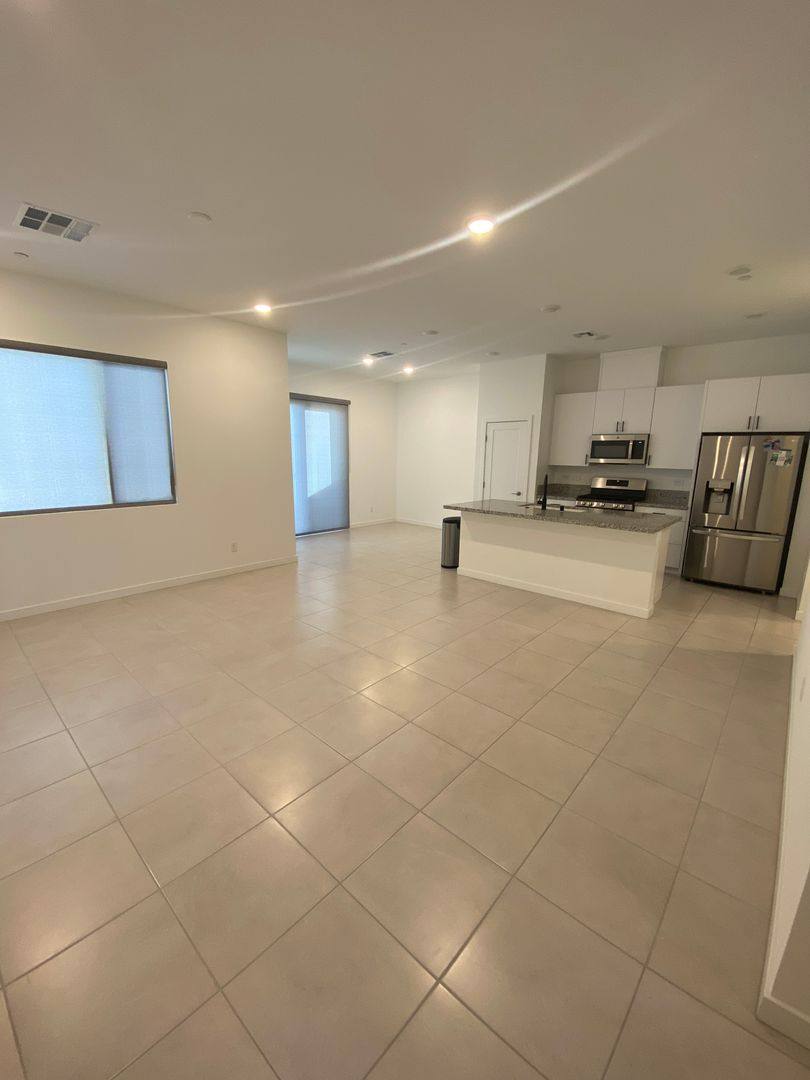 Townhouse for rent at 3211 Centano Ave, Henderson, NV 89044