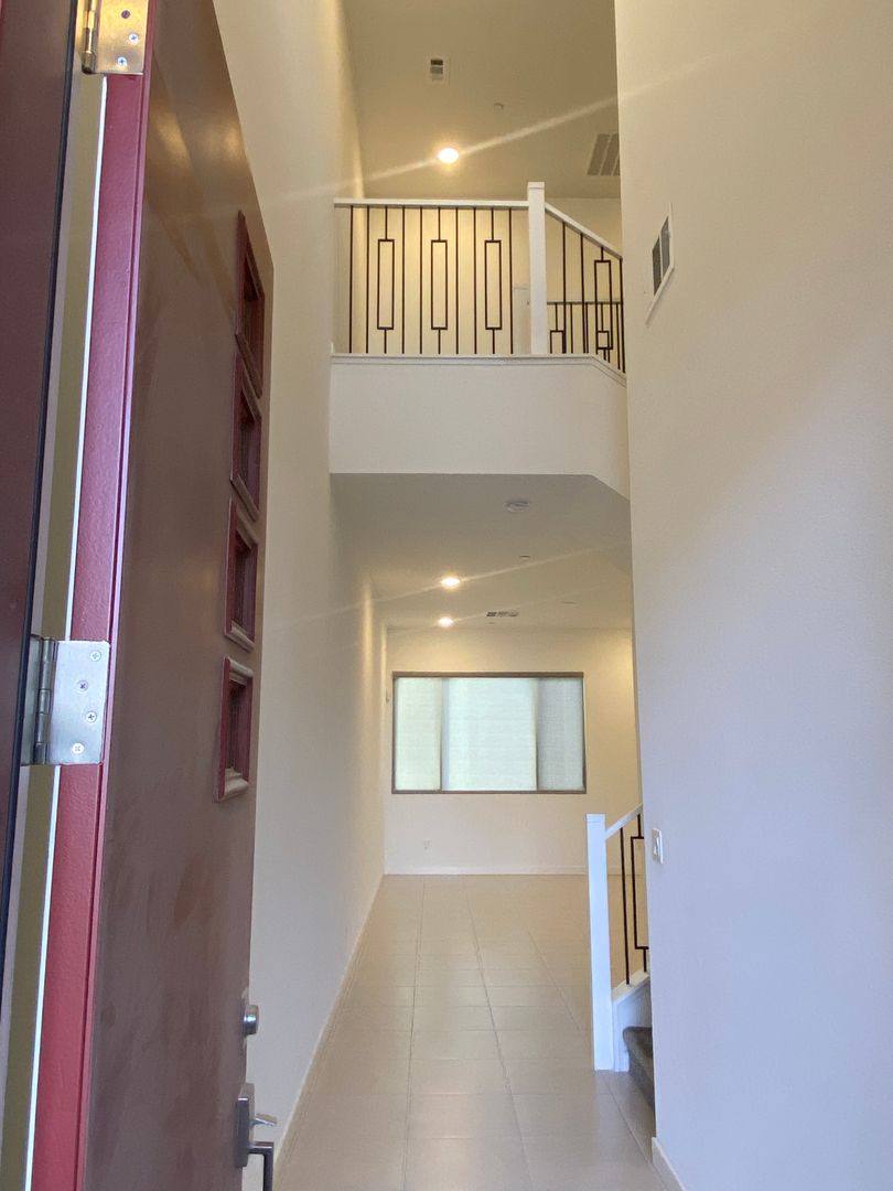 Townhouse for rent at 3211 Centano Ave, Henderson, NV 89044