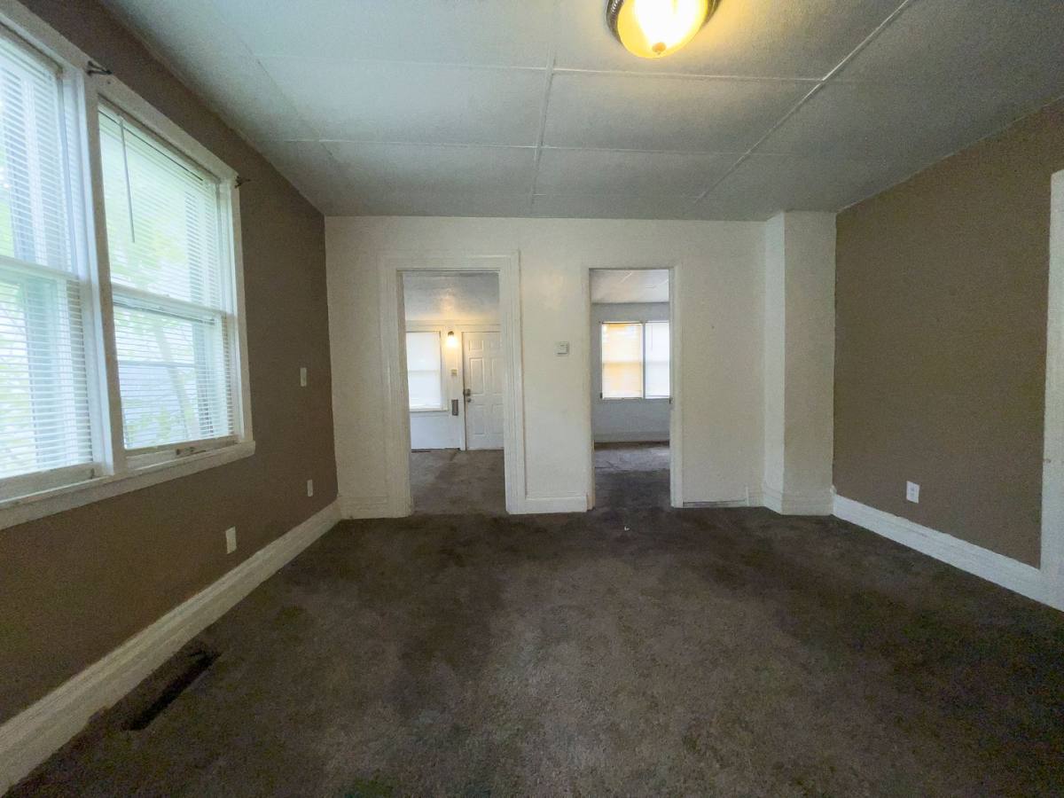 House for rent at 912 S Penn St, Muncie, IN 47302