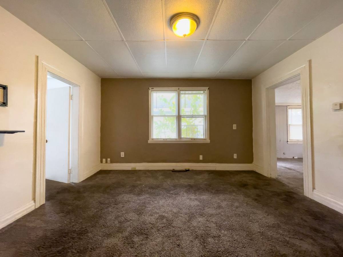 House for rent at 912 S Penn St, Muncie, IN 47302