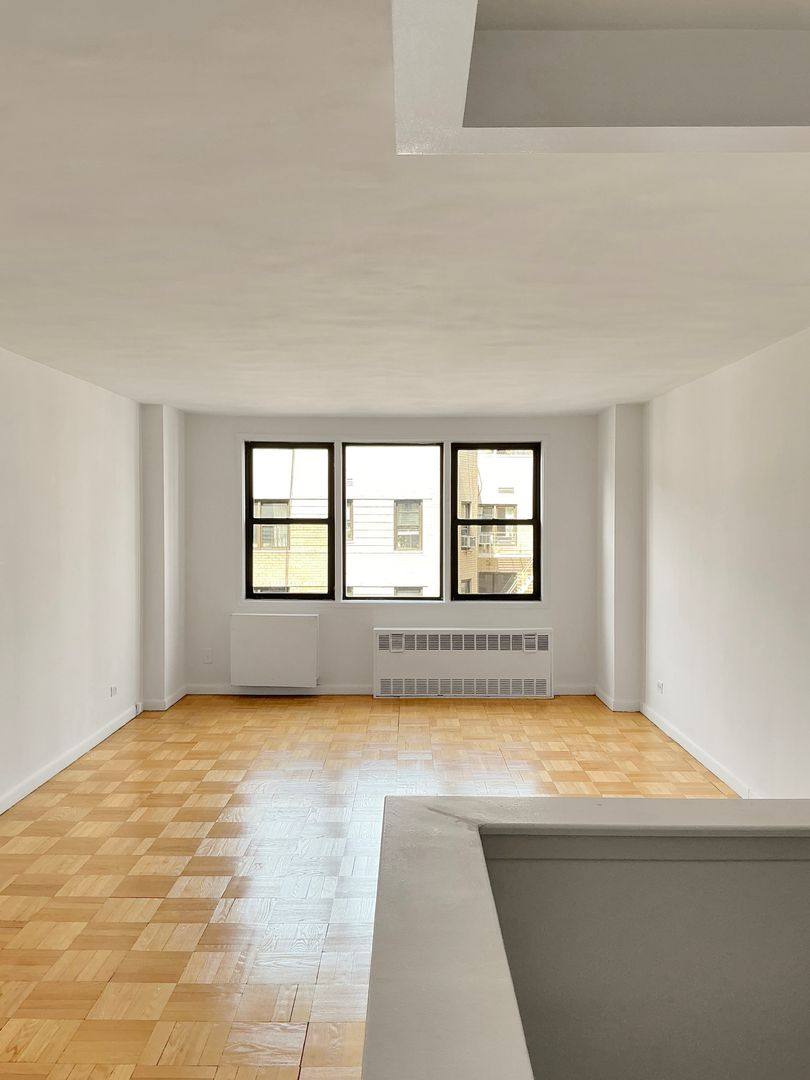 Apartment for rent at 150 E 18th St, New York, NY 10003