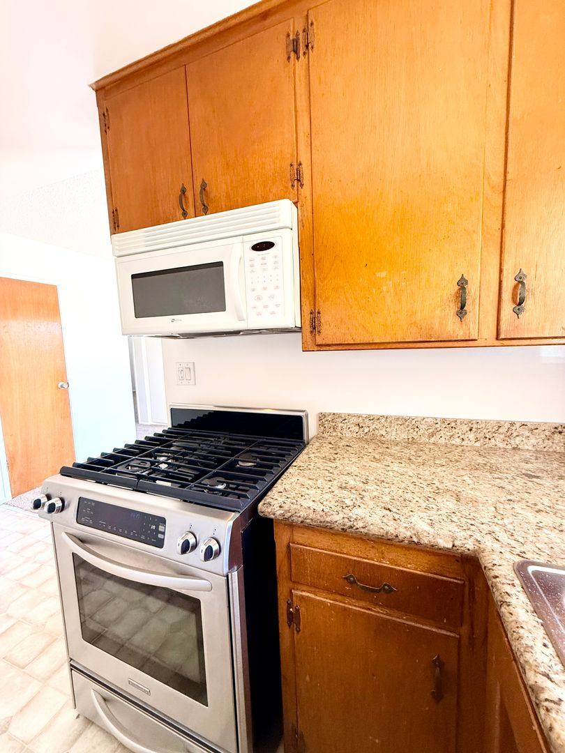 Apartment for rent at 134 S C St, Lompoc, CA 93436