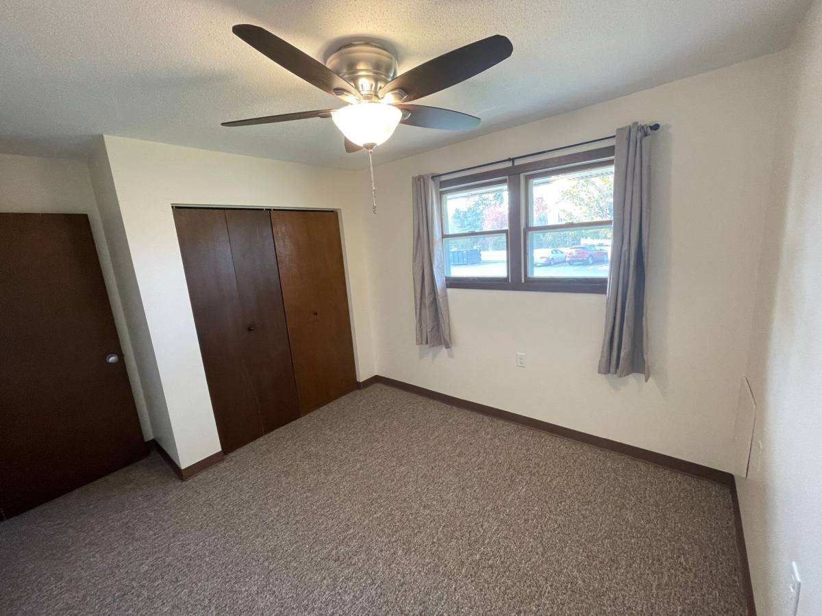 Apartment for rent at 800 Fairfield Dr, Platteville, WI 53818