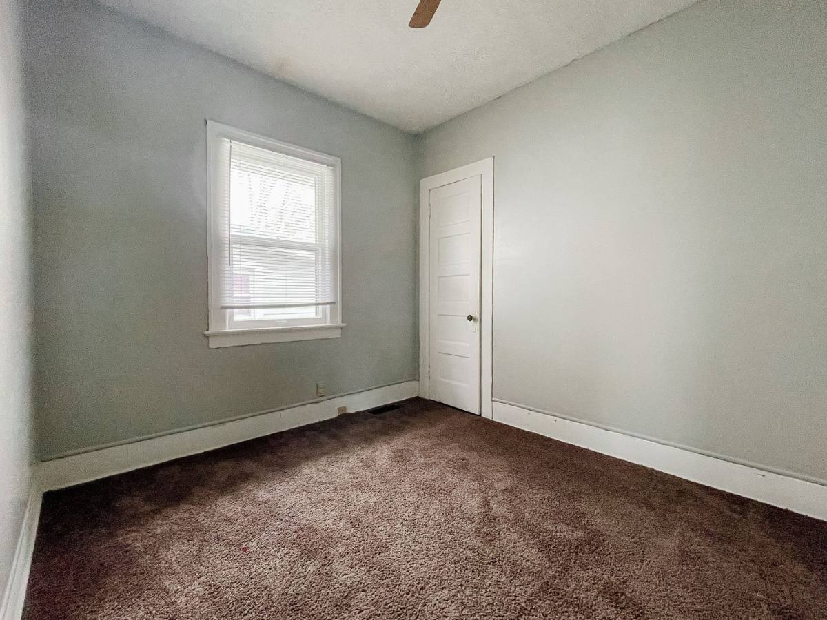 House for rent at 1317 W Memorial Dr, Muncie, IN 47302