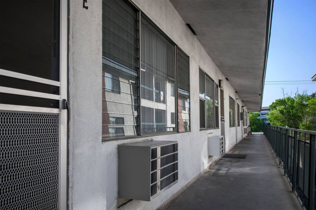 Apartment for rent at 322 W Burchett St, Glendale, CA 91203