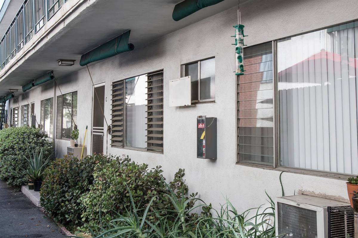 Apartment for rent at 322 W Burchett St, Glendale, CA 91203