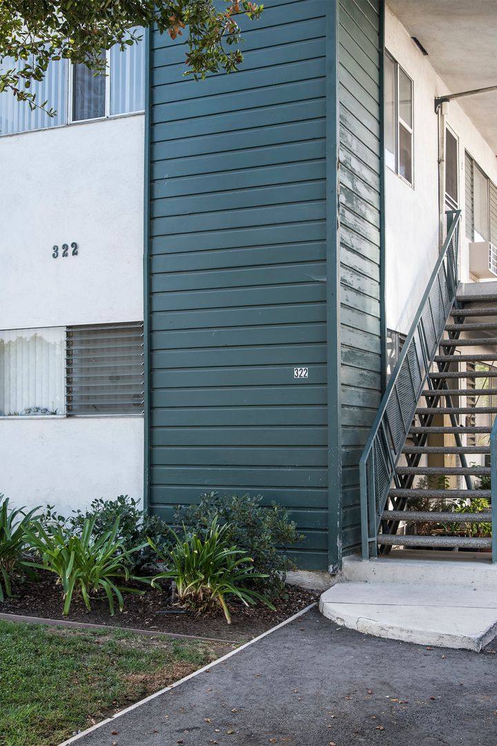 Apartment for rent at 322 W Burchett St, Glendale, CA 91203