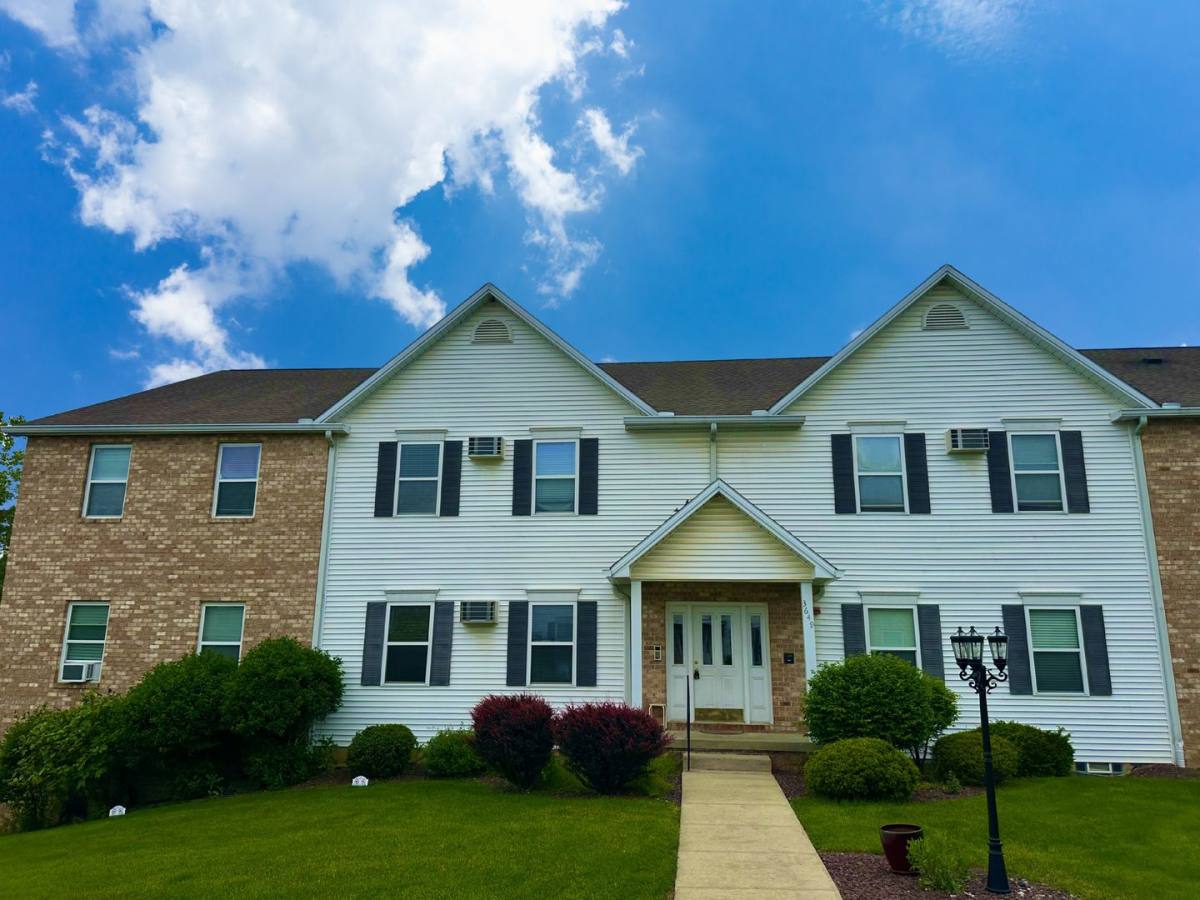 Condo for rent at 3649 Indian Run Dr #7, Canfield, OH 44406