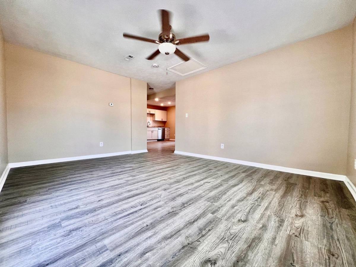 Apartment for rent at 315 319 W, Mishawaka, IN 46544