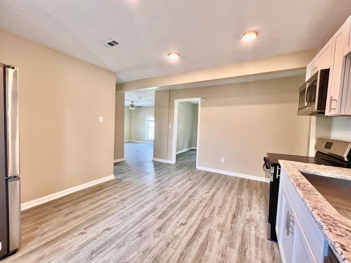 Apartment for rent at 315 319 W, Mishawaka, IN 46544
