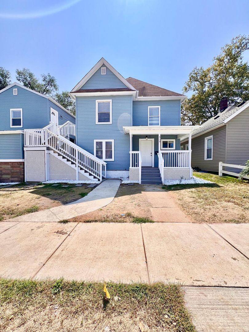 Apartment for rent at 315 319 W, Mishawaka, IN 46544