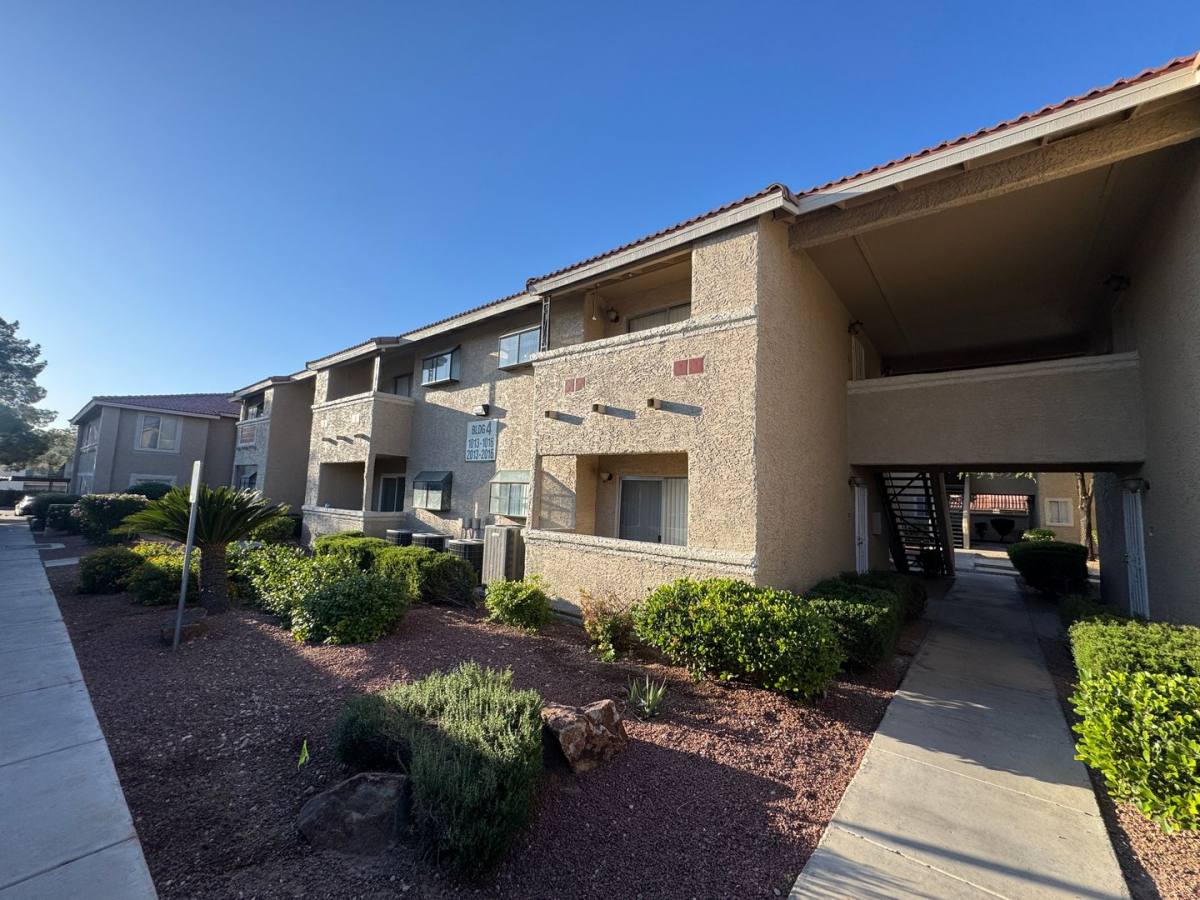 Condo for rent at 7200 Pirates Cove Rd, Las Vegas, NV 89145