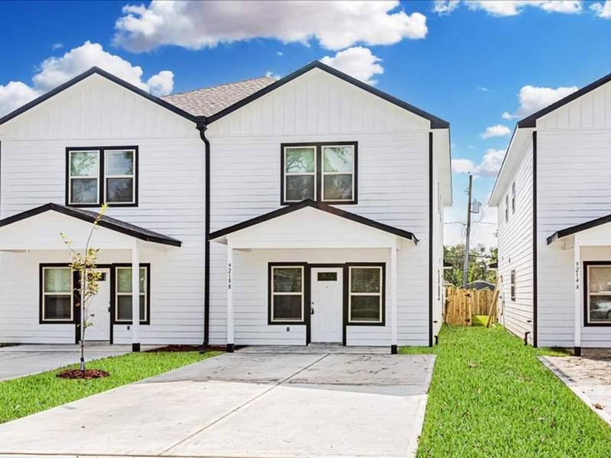 Apartment for rent at 5426 E Houston Rd, Houston, TX 77028