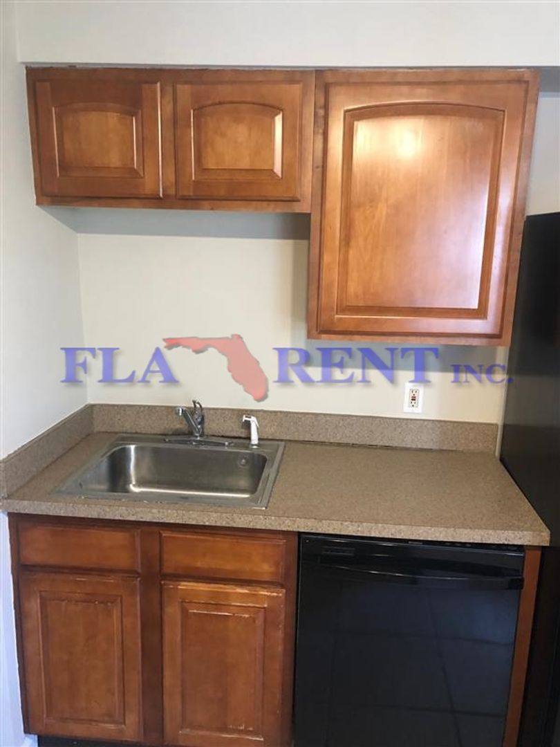 House for rent at 2820 Beckwith St, Deltona, FL 32738