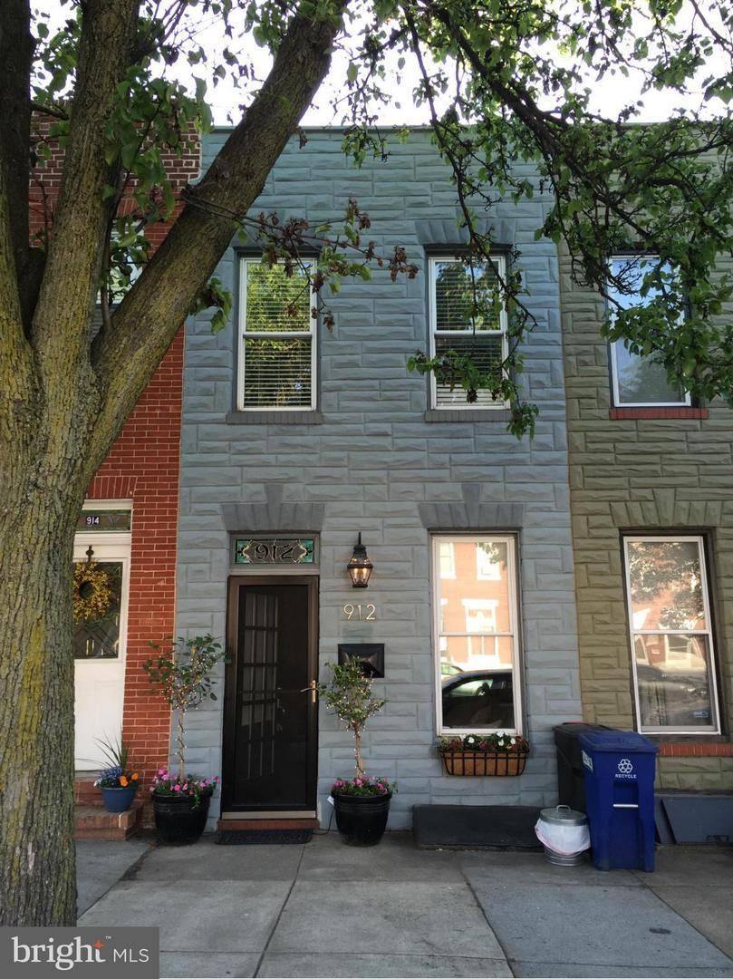 Townhouse for rent at 912 S Conkling St, Baltimore, MD 21224