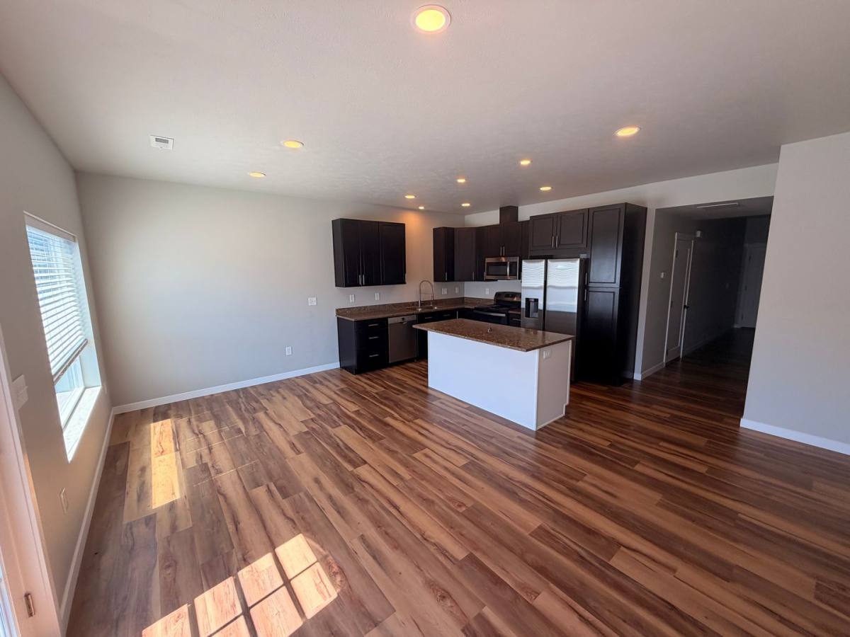 Apartment for rent at 13825 W Redding Dr, Airway Heights, WA 99001