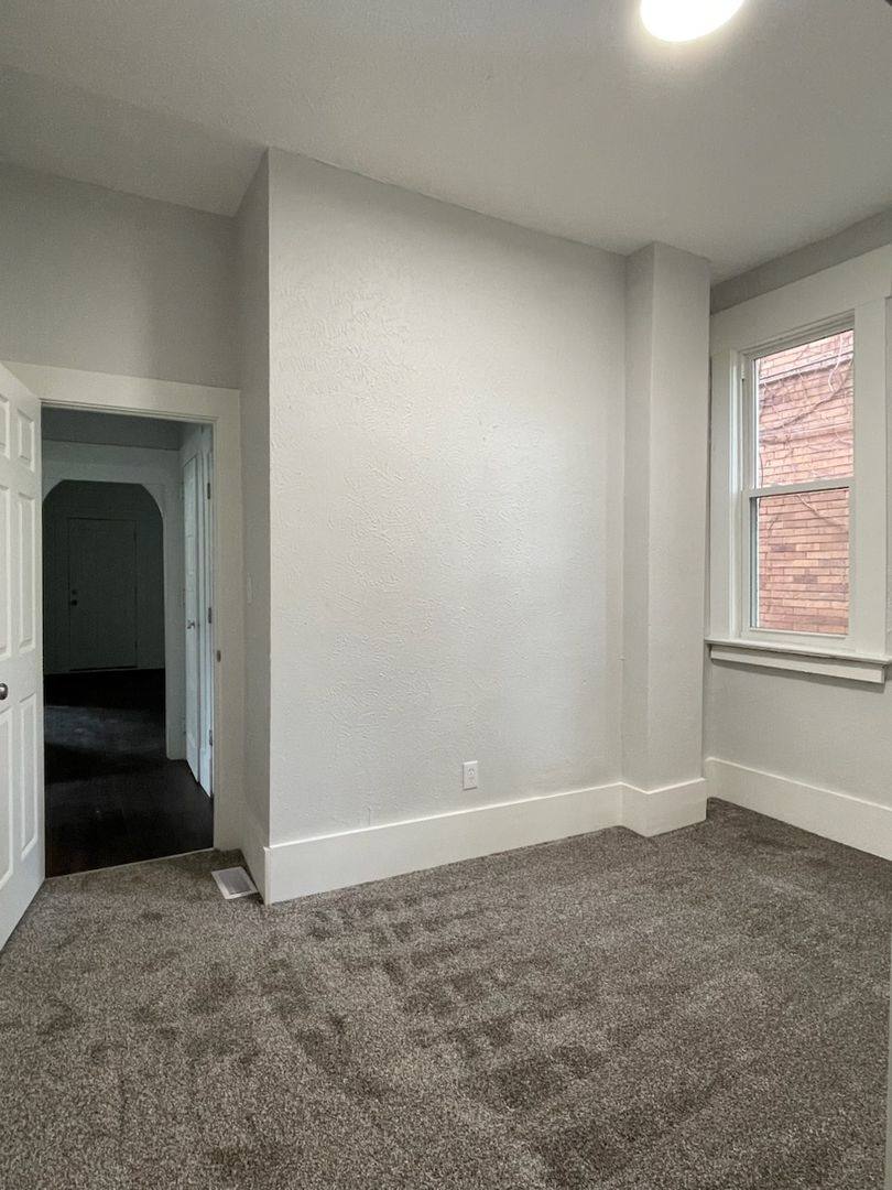 Apartment for rent at 1107 S Ave, Pittsburgh, PA 15221