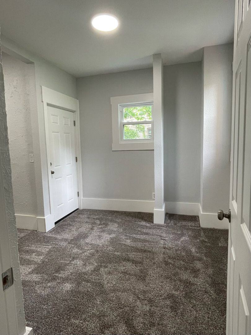 Apartment for rent at 1107 S Ave, Pittsburgh, PA 15221