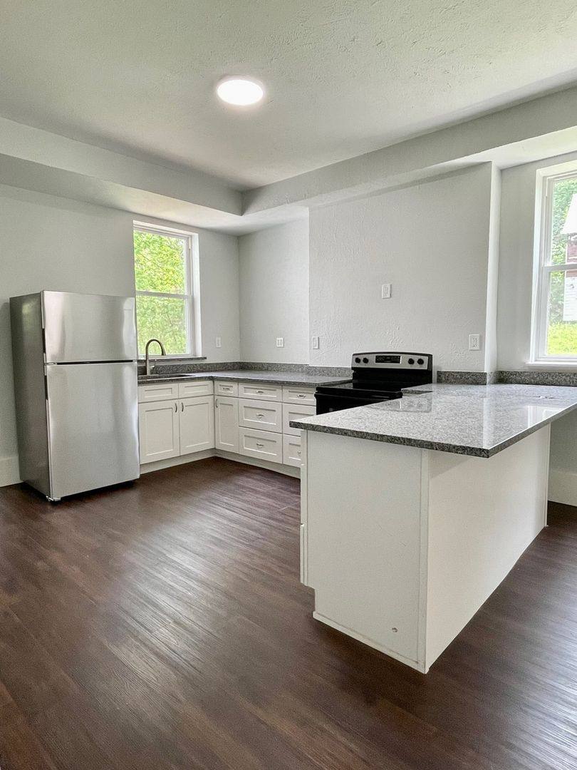 Apartment for rent at 1107 S Ave, Pittsburgh, PA 15221
