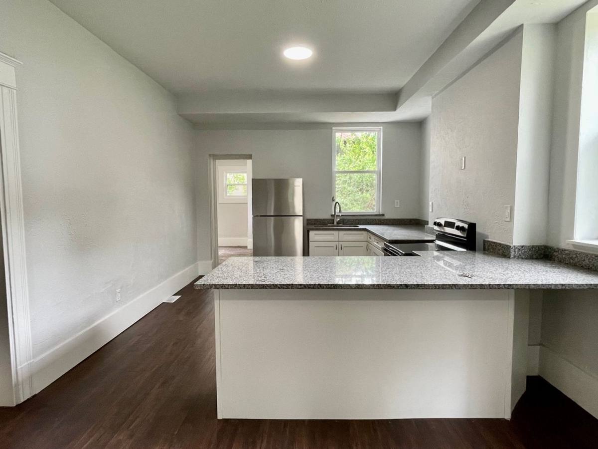 Apartment for rent at 1107 S Ave, Pittsburgh, PA 15221
