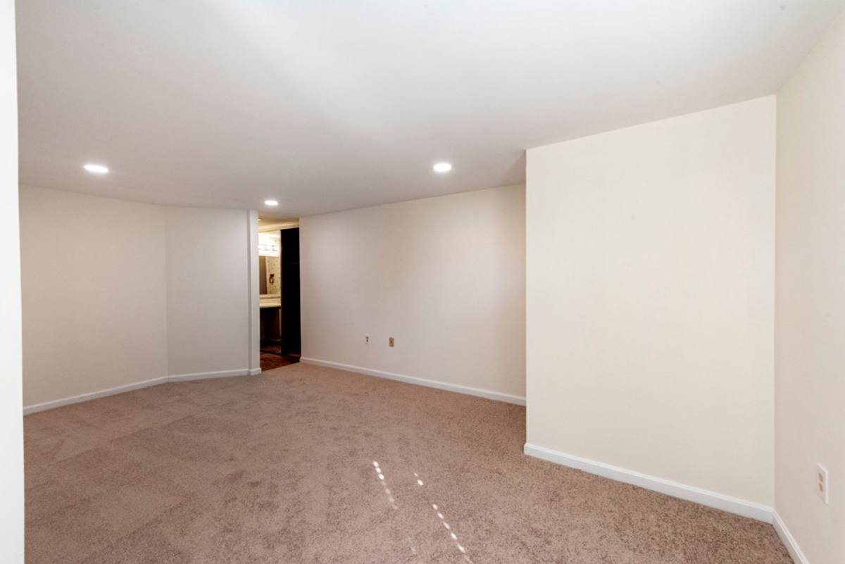 Townhouse for rent at 4356 Pembrook Vilage Dr, Alexandria, VA 22309