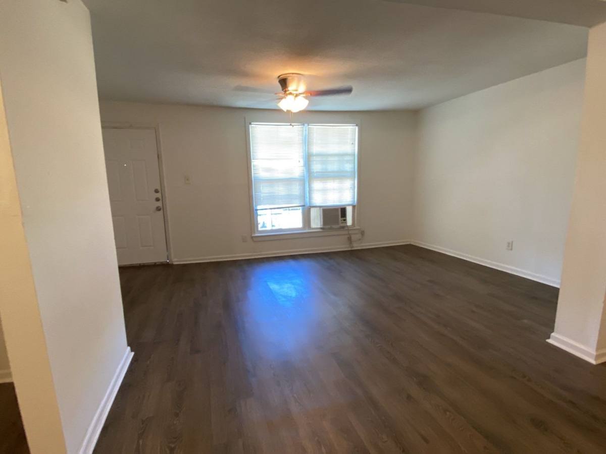 Apartment for rent at 5523 Ave O 1 #2, Galveston, TX 77551