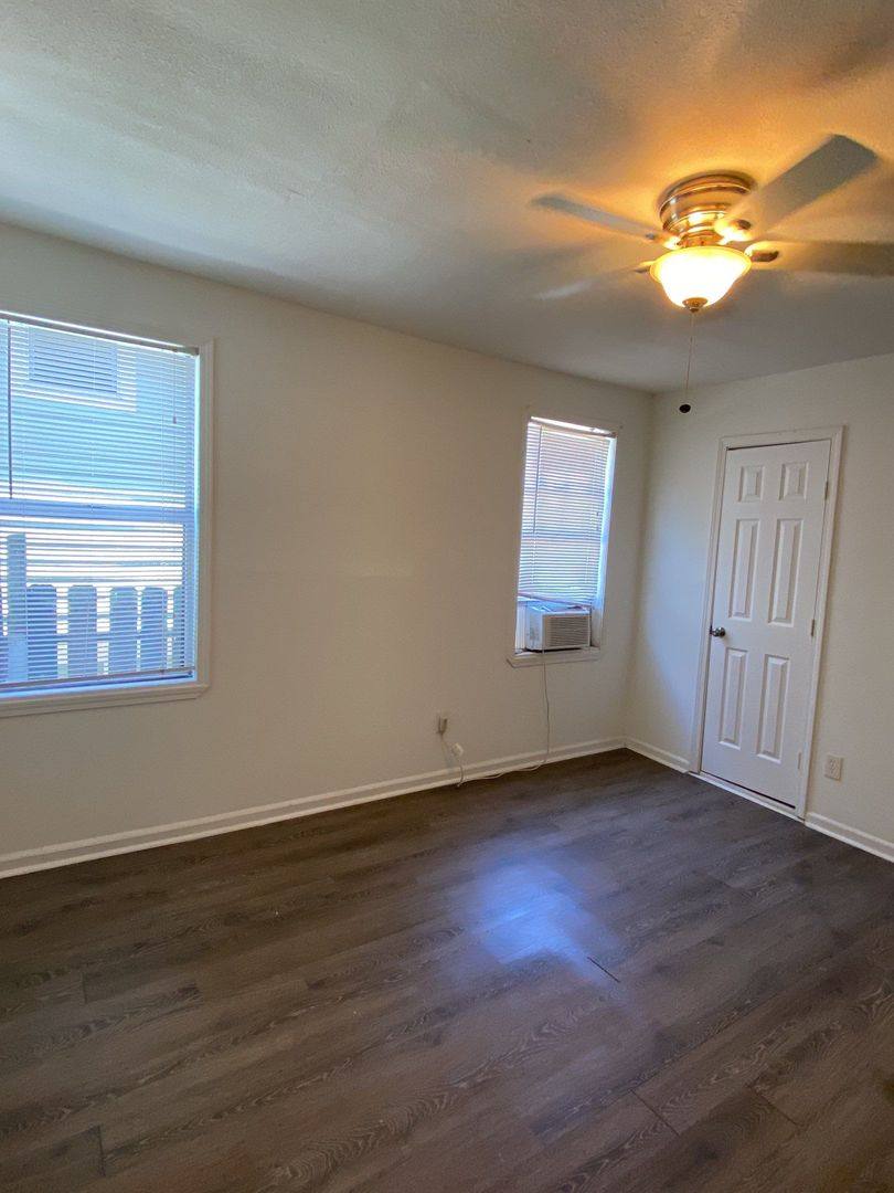 Apartment for rent at 5523 Ave O 1 #2, Galveston, TX 77551