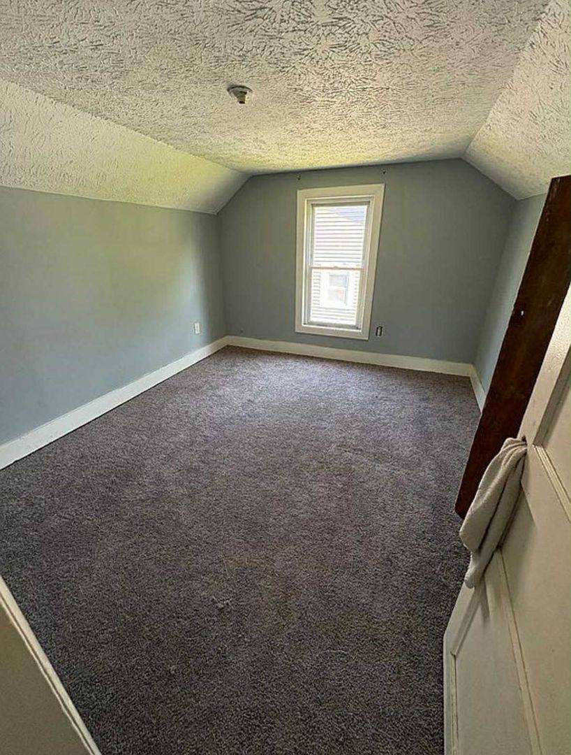 House for rent at 109 Lloyd St, Glasgow, KY 42141