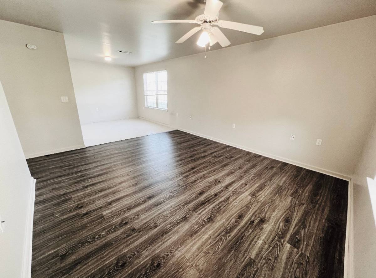 Townhouse for rent at 816 Martin Luther King Jr Dr, Lafayette, LA 70501