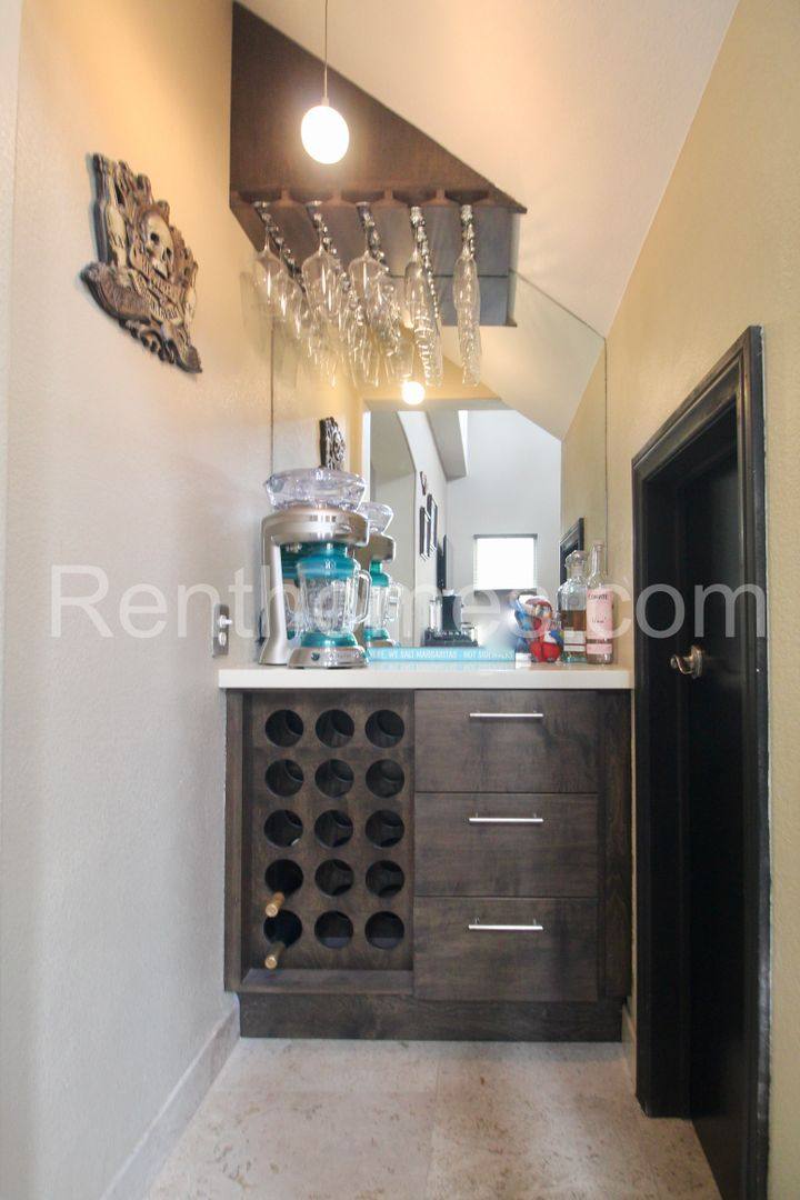Townhouse for rent at 2802 Piantino Circle, San Diego, CA 92108