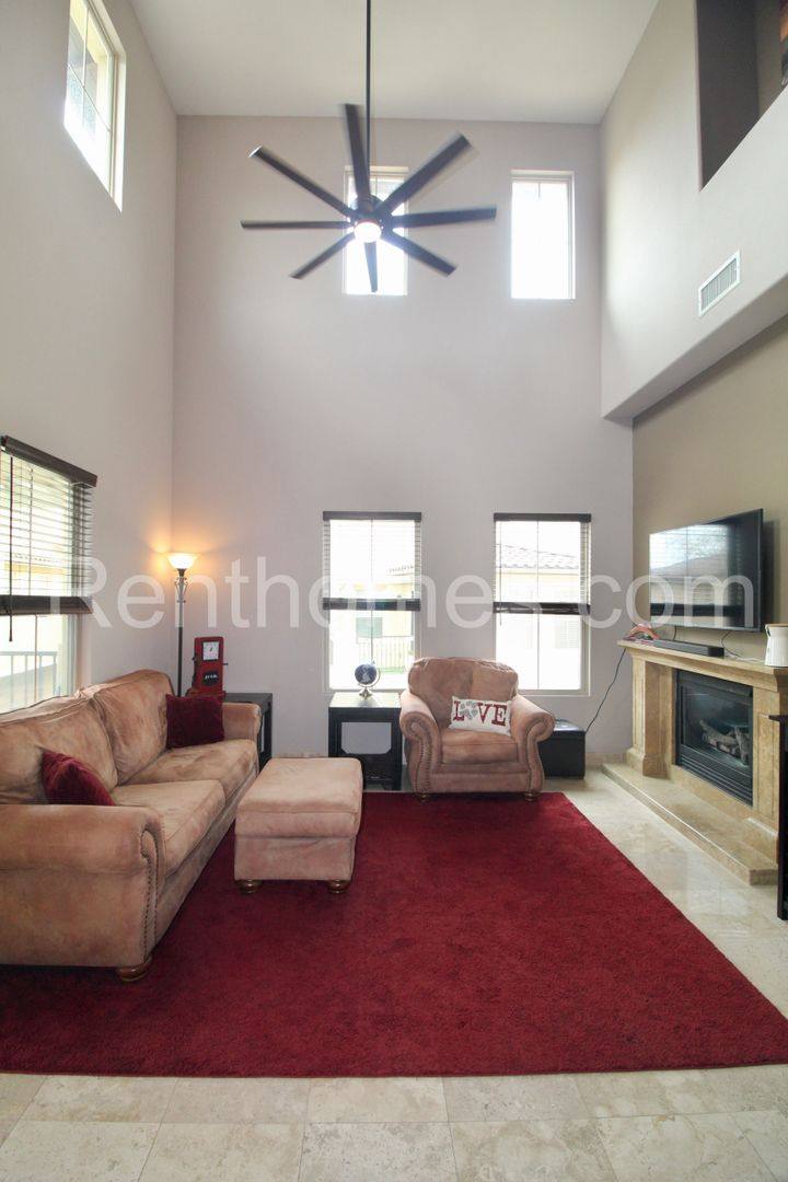 Townhouse for rent at 2802 Piantino Circle, San Diego, CA 92108