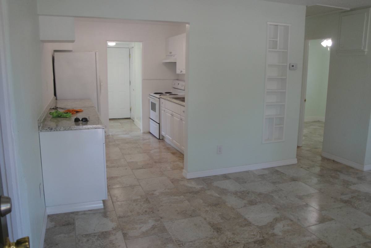 House for rent at 1665 37th St S, Saint Petersburg, FL 33711
