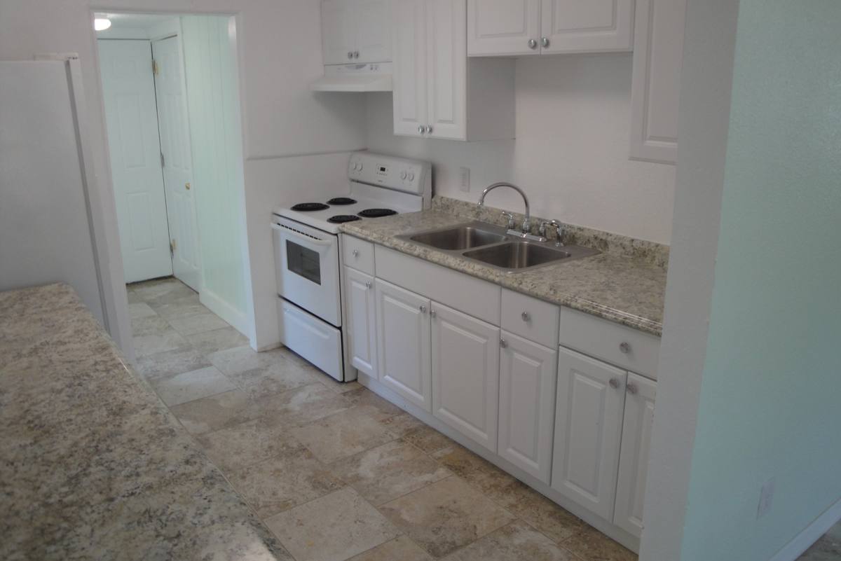 House for rent at 1665 37th St S, Saint Petersburg, FL 33711