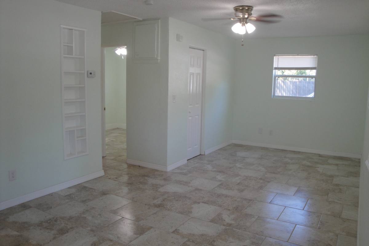 House for rent at 1665 37th St S, Saint Petersburg, FL 33711
