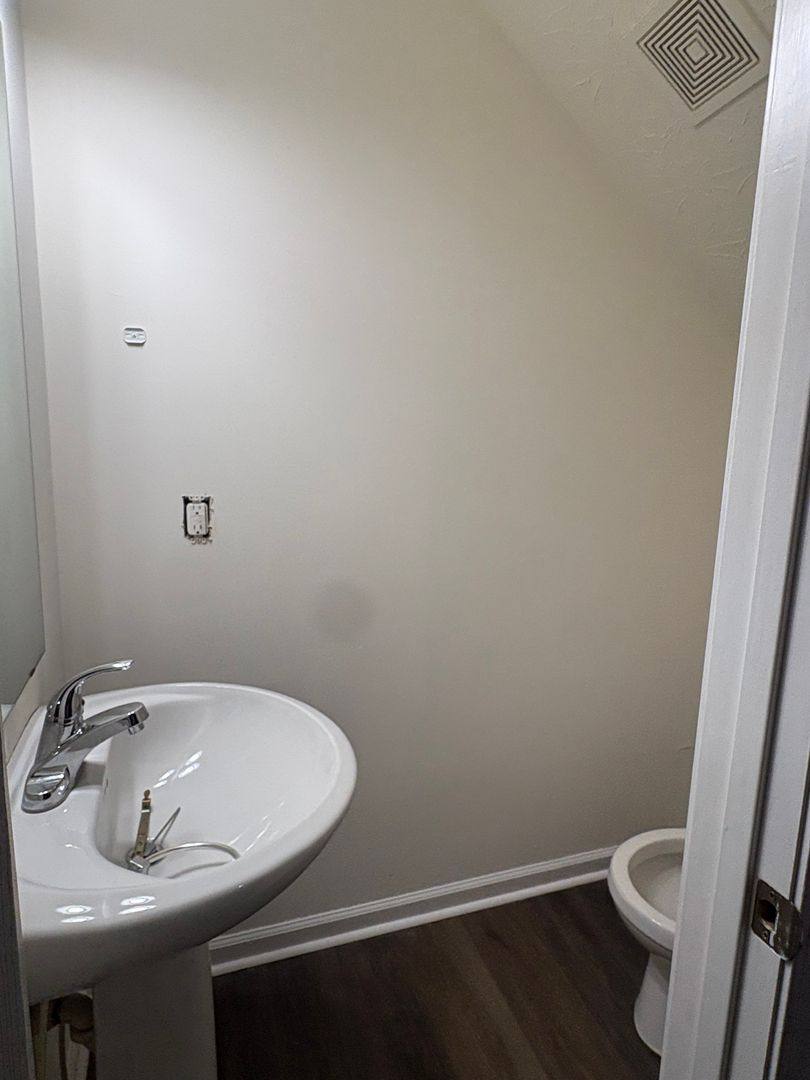 Apartment for rent at 541 McFadin Station St, Bowling Green, KY 42103