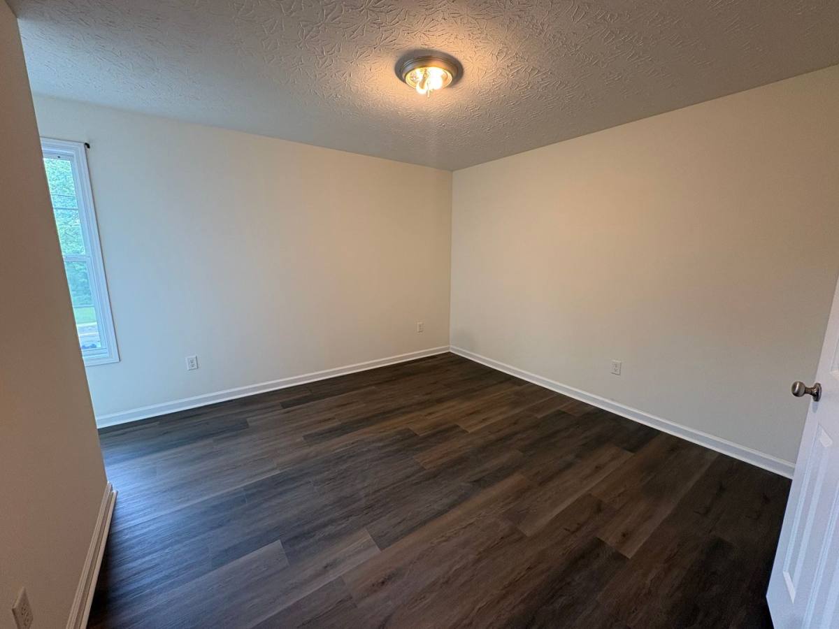 Apartment for rent at 541 McFadin Station St, Bowling Green, KY 42103