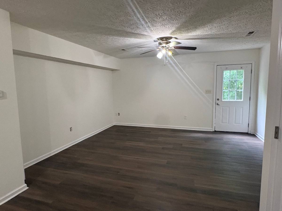 Apartment for rent at 541 McFadin Station St, Bowling Green, KY 42103
