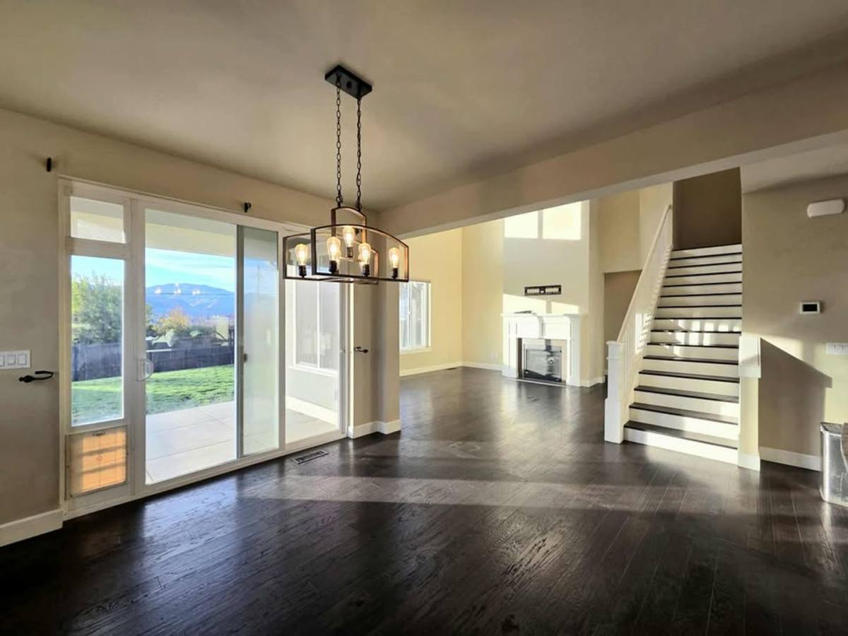 House for rent at 1744 S Blanchard Loop, East Wenatchee, WA 98802