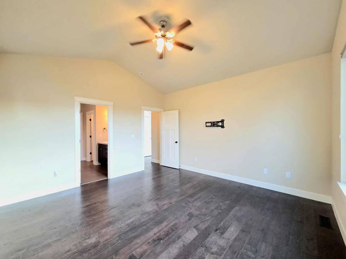 House for rent at 1744 S Blanchard Loop, East Wenatchee, WA 98802