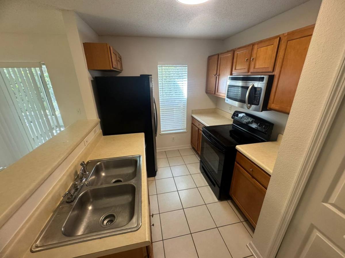 Townhouse for rent at 2720 Merrieweather Lane, Kissimmee, FL 34743
